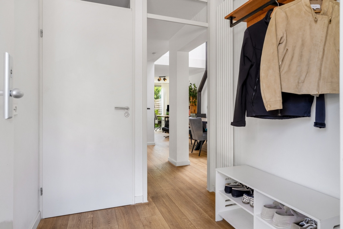 Twee-onder-één-kap te koop: Rondostraat 36, Almere