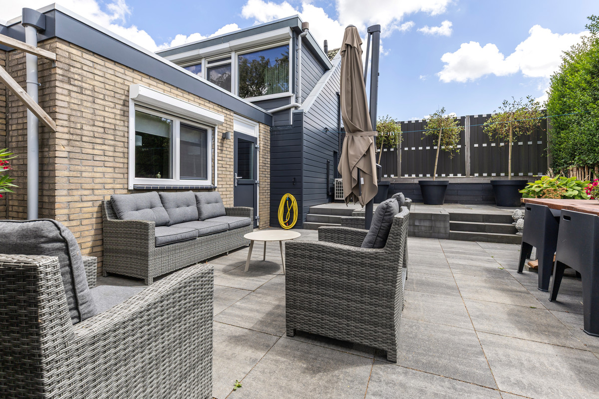 Appartement te koop: Stougjesdijk 77, Westmaas