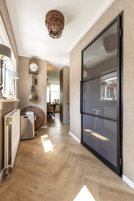 Appartement te koop: Stougjesdijk 77, Westmaas