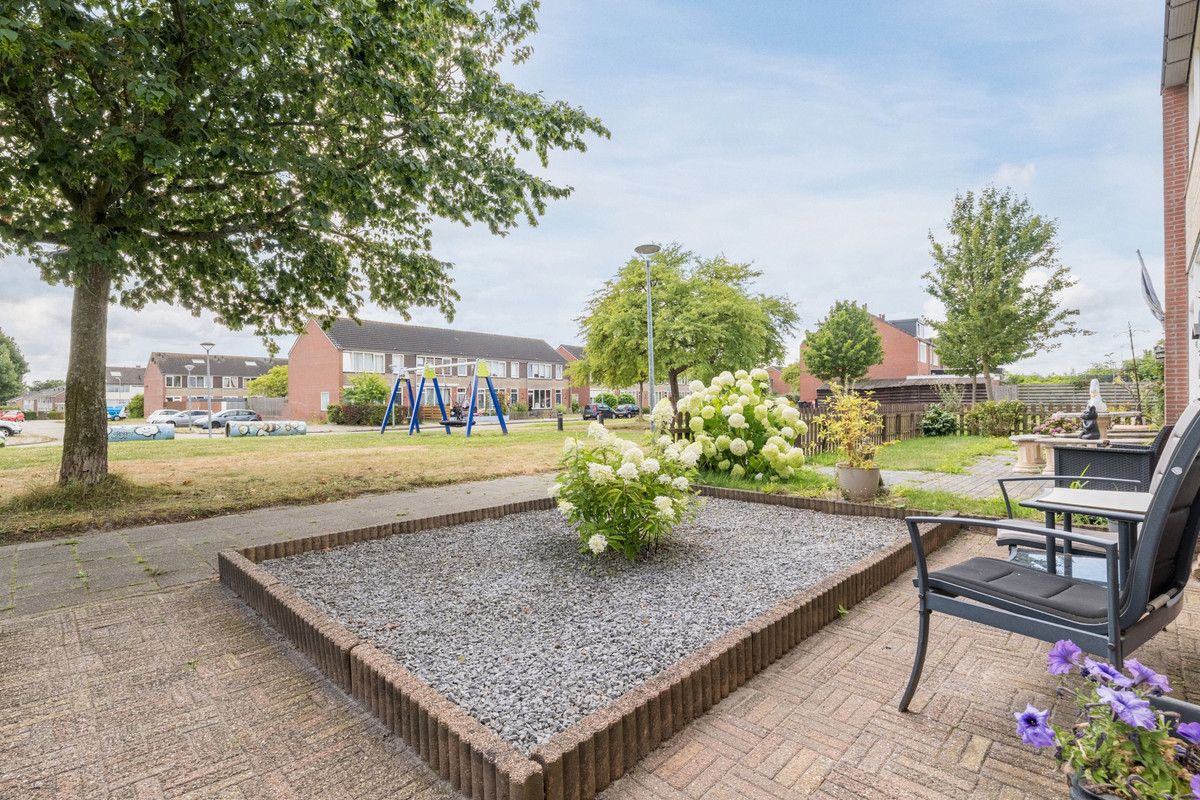 Tussenwoning te koop: Lekstraat 13, Winschoten