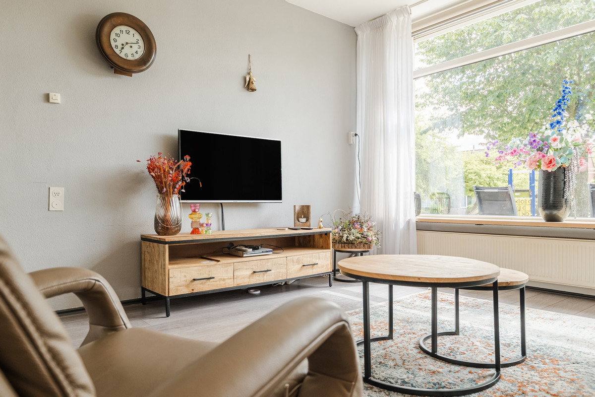 Tussenwoning te koop: Lekstraat 13, Winschoten