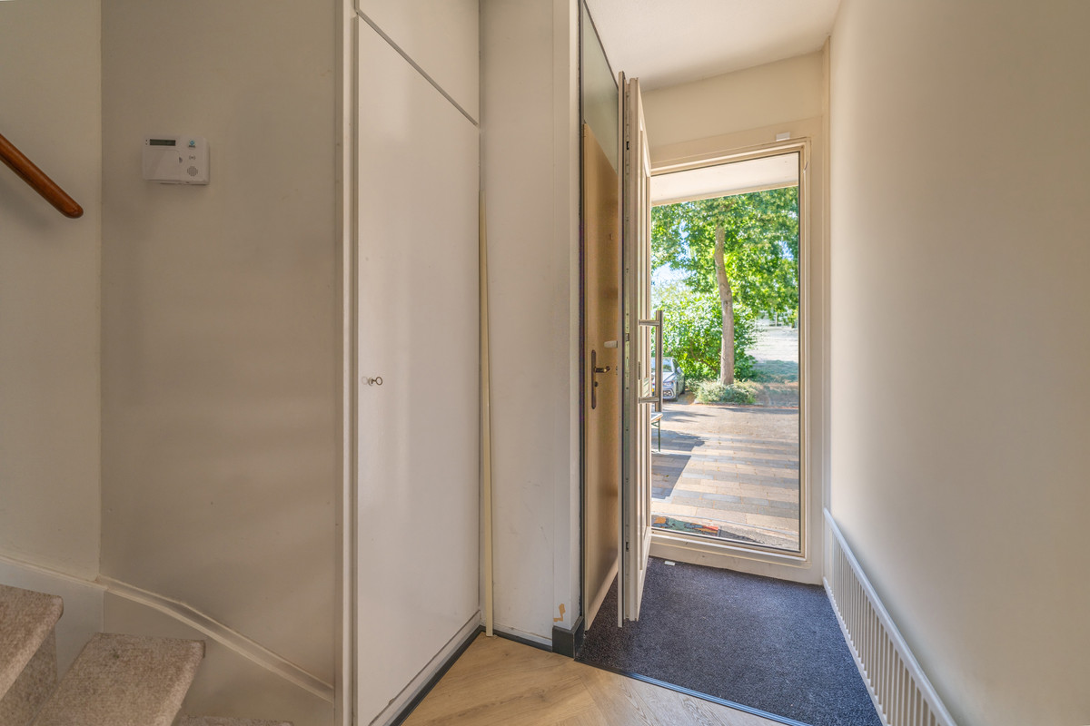 Tussenwoning te koop: Konijnenweide 56, Zoetermeer