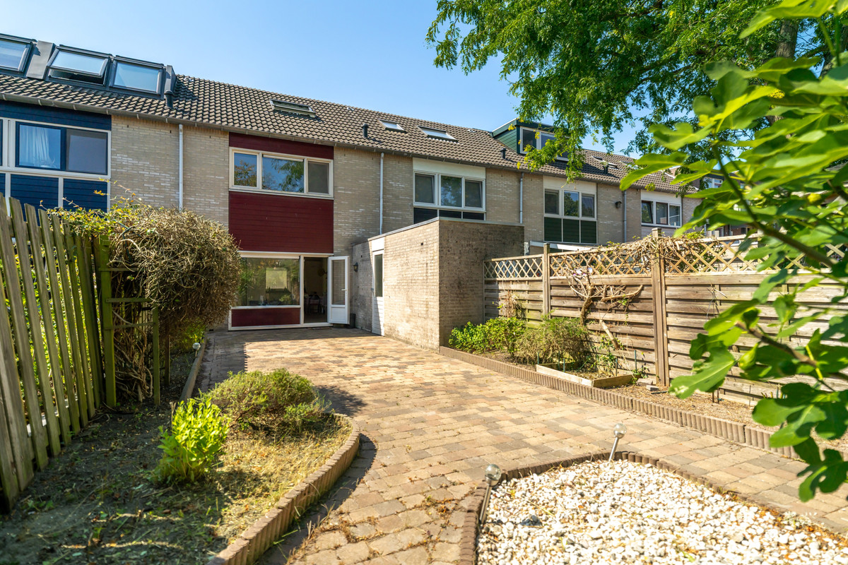 Tussenwoning te koop: Konijnenweide 56, Zoetermeer