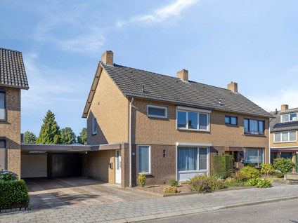 Esstraat 24