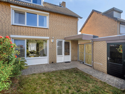 Esstraat 24
