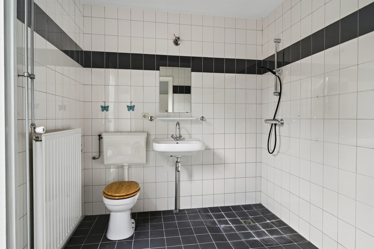 Hoekwoning te koop: Prins Mauritsweg 1, Waalre