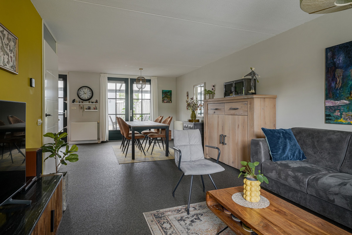 Tussenwoning te koop: Melvert 7, Helmond