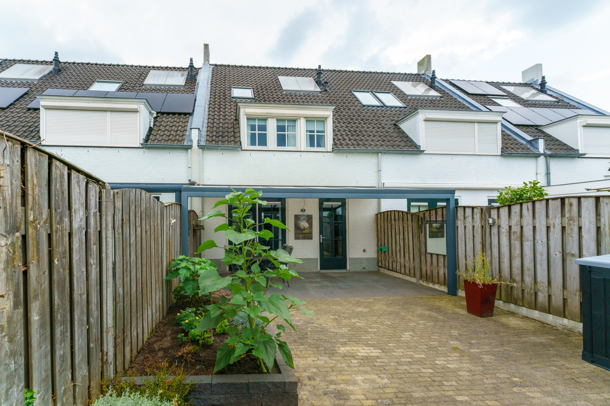 Tussenwoning te koop: Melvert 7, Helmond