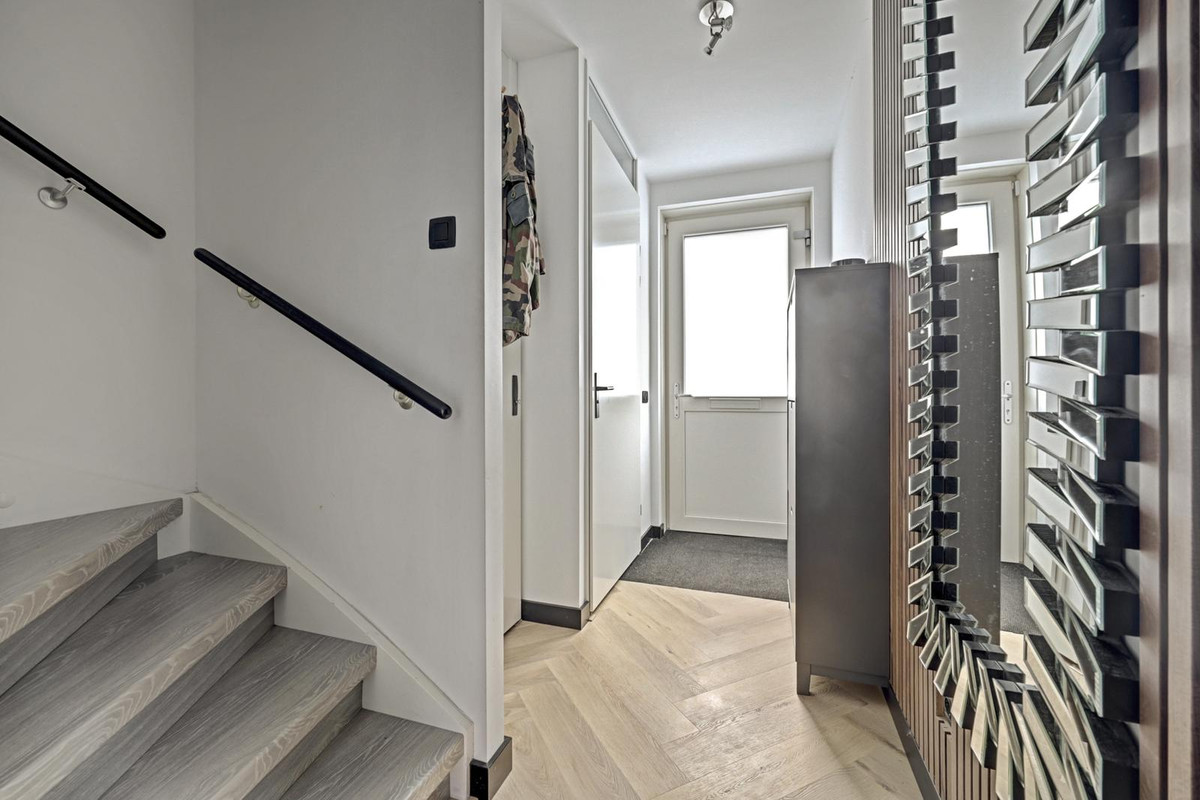 Hoekwoning te koop: Douwe Dabbertstraat 53, Almere