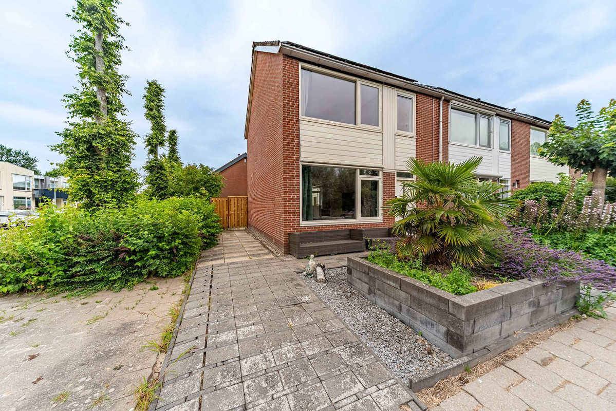 Hoekwoning te koop: Artuslaan 1, Andijk