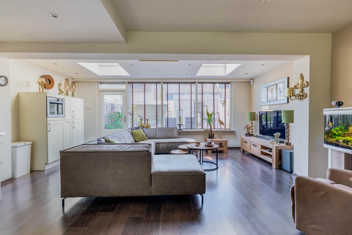 Tussenwoning te koop: Genbroekstraat 26, Venlo