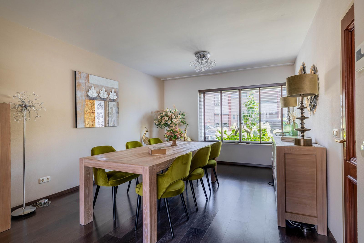 Tussenwoning te koop: Genbroekstraat 26, Venlo