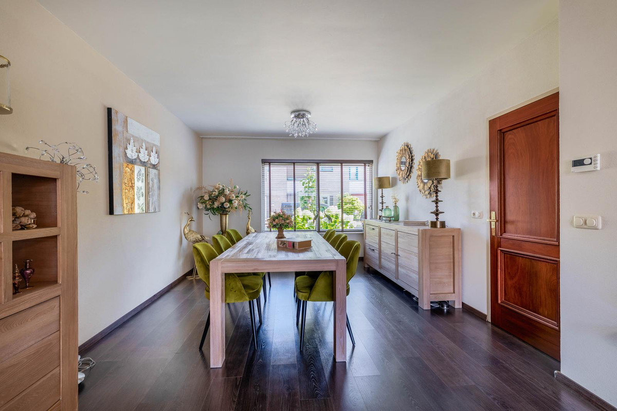 Tussenwoning te koop: Genbroekstraat 26, Venlo