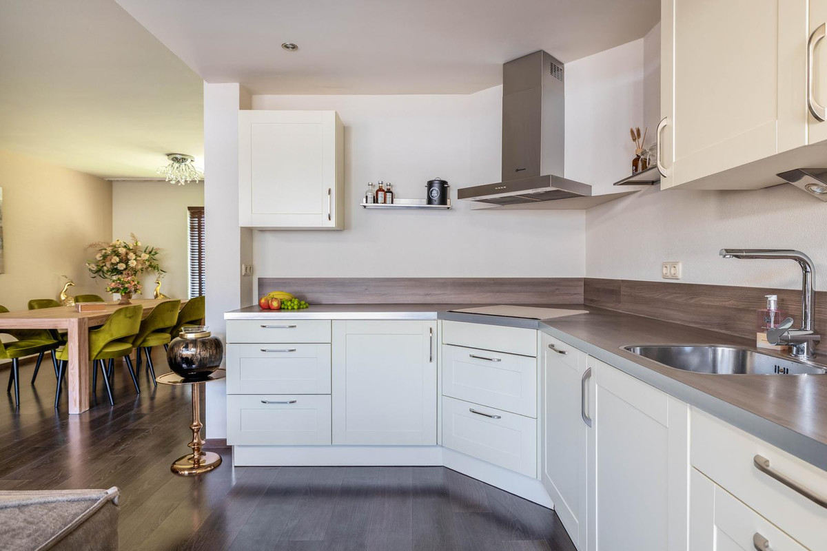 Tussenwoning te koop: Genbroekstraat 26, Venlo