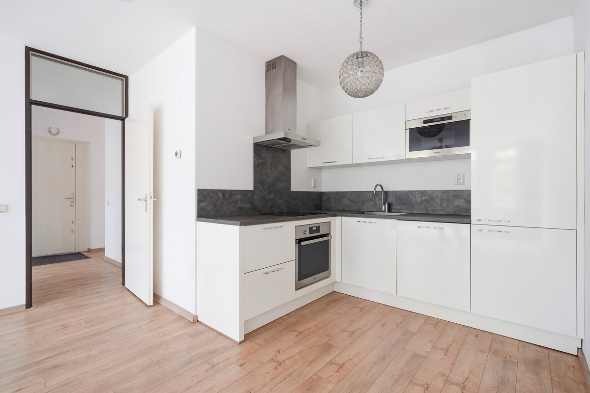 Appartement te koop: John Rädeckerkade 27, 'S-Gravenhage