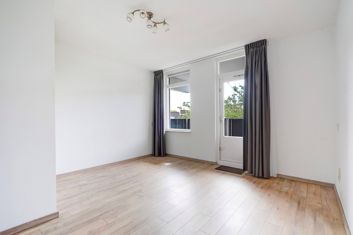 Appartement te koop: John Rädeckerkade 27, 'S-Gravenhage
