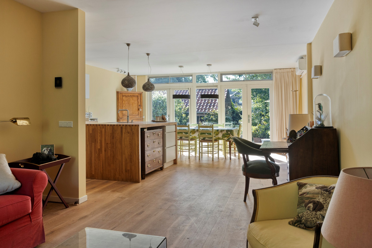 Tussenwoning te koop: Flevolaan 6, Muiderberg