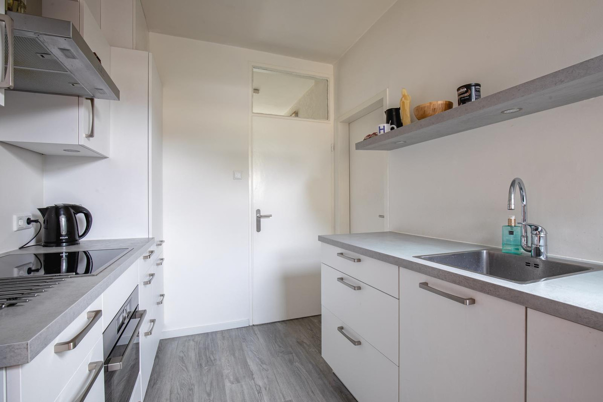 Tussenwoning te koop: Bernhardlaan 11, Den Burg