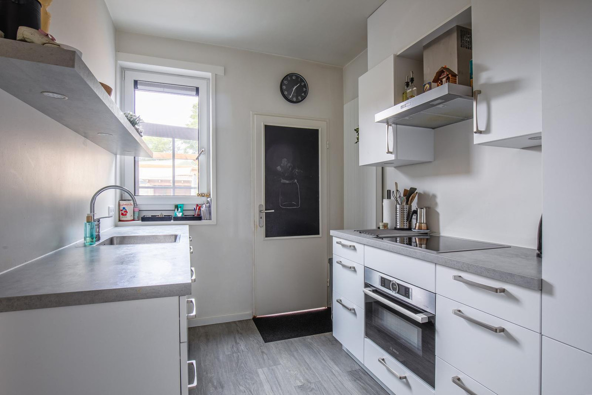 Tussenwoning te koop: Bernhardlaan 11, Den Burg