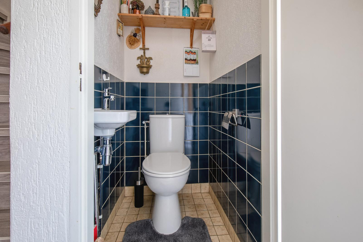Tussenwoning te koop: Bernhardlaan 11, Den Burg