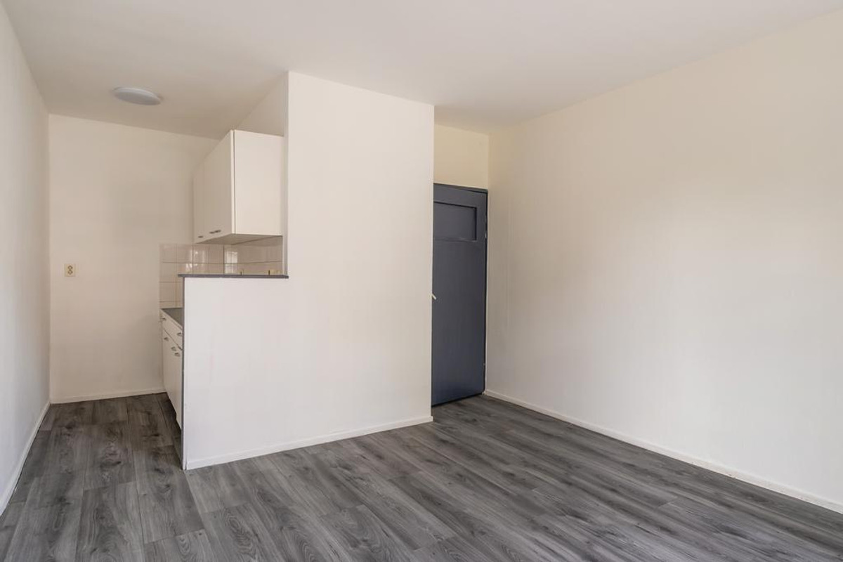 Studio te koop: Schietbaanlaan 74C, Rotterdam
