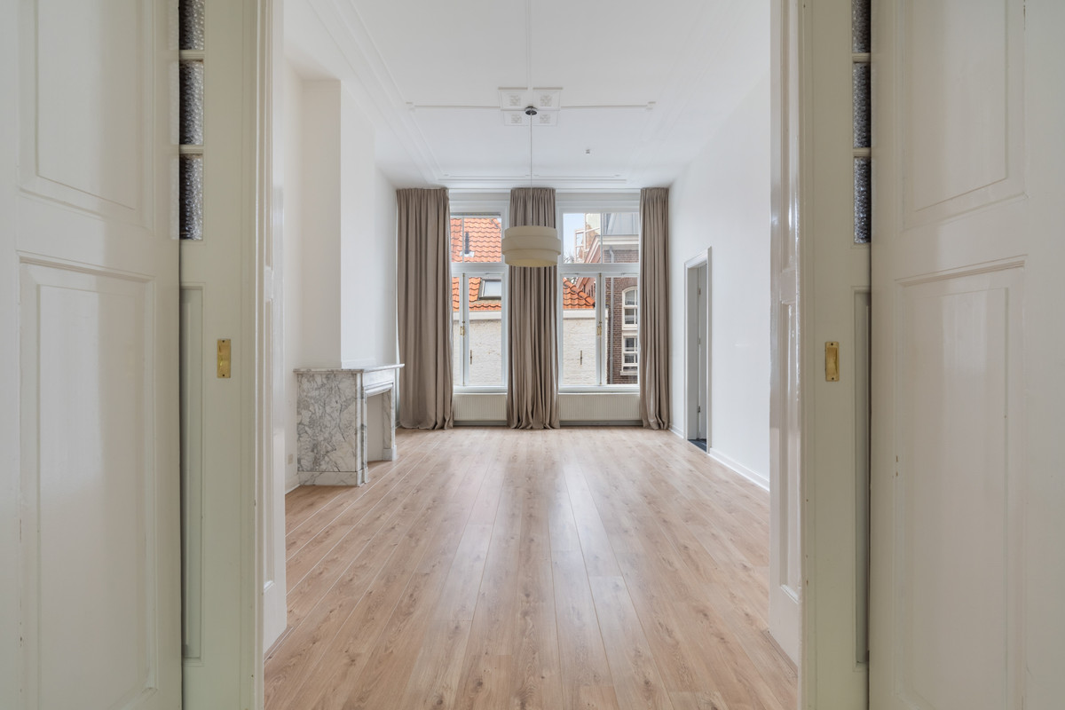 Appartement te huur: Hogewal 10, 'S-Gravenhage