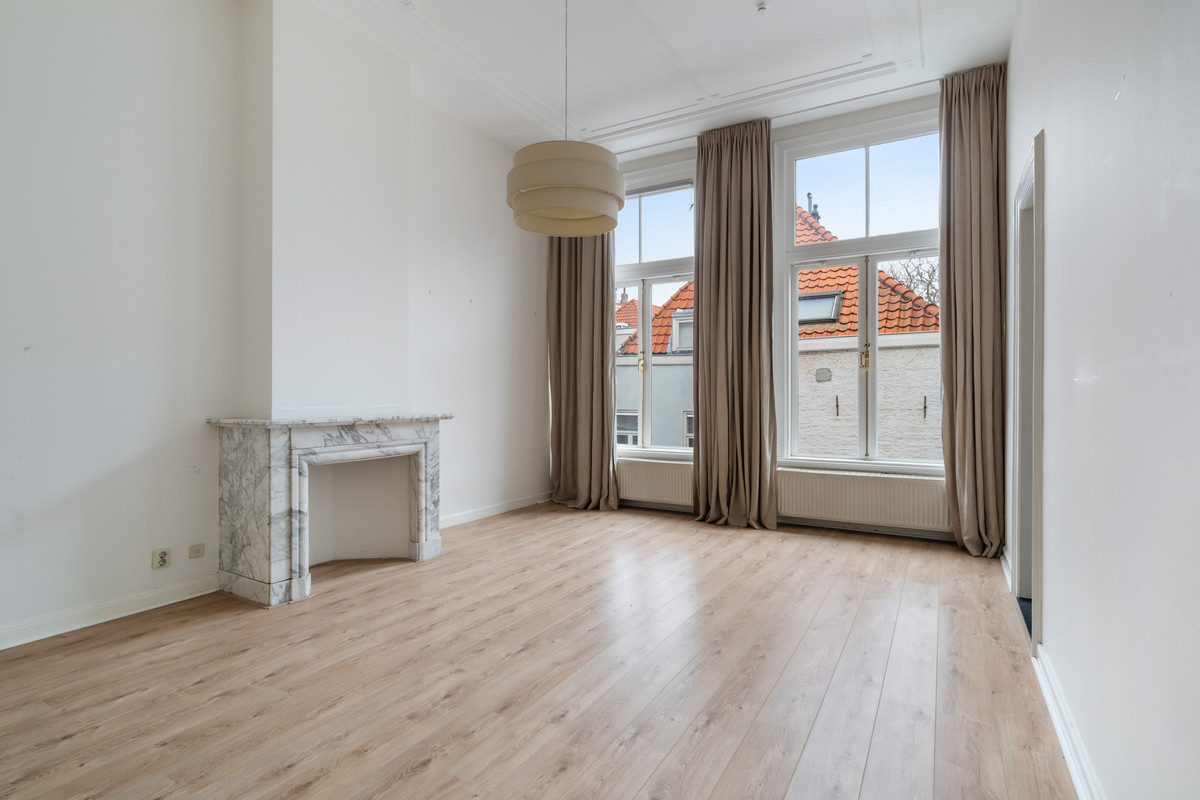Appartement te huur: Hogewal 10, 'S-Gravenhage