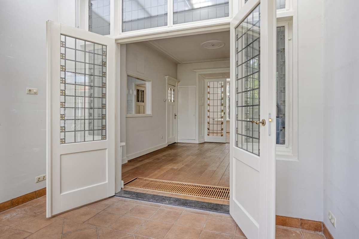 Tussenwoning te koop: Meeussenstraat 22, Bergen Op Zoom