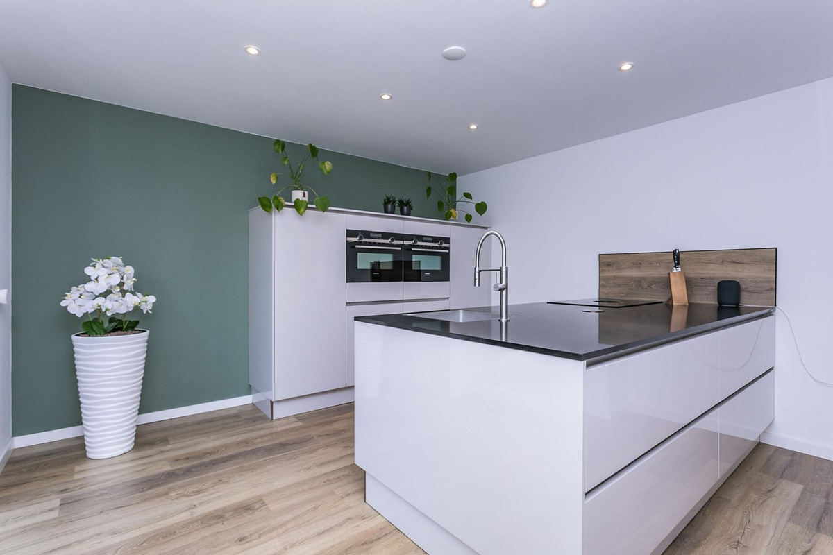 Hoekwoning te koop: De Kloes 11, Amstenrade