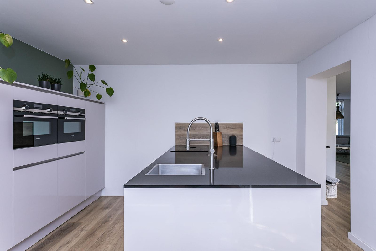 Hoekwoning te koop: De Kloes 11, Amstenrade