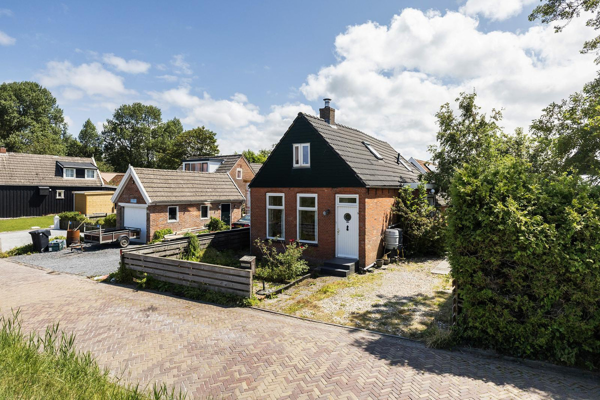 Vrijstaande woning te koop: Fiskbuorren 34, Ternaard