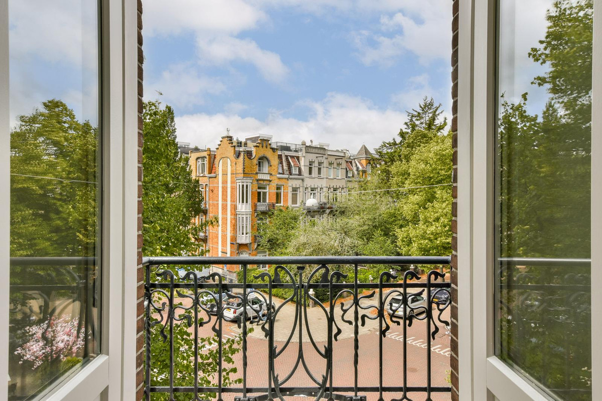 Appartement te huur: Johannes Verhulststraat 149-2, Amsterdam