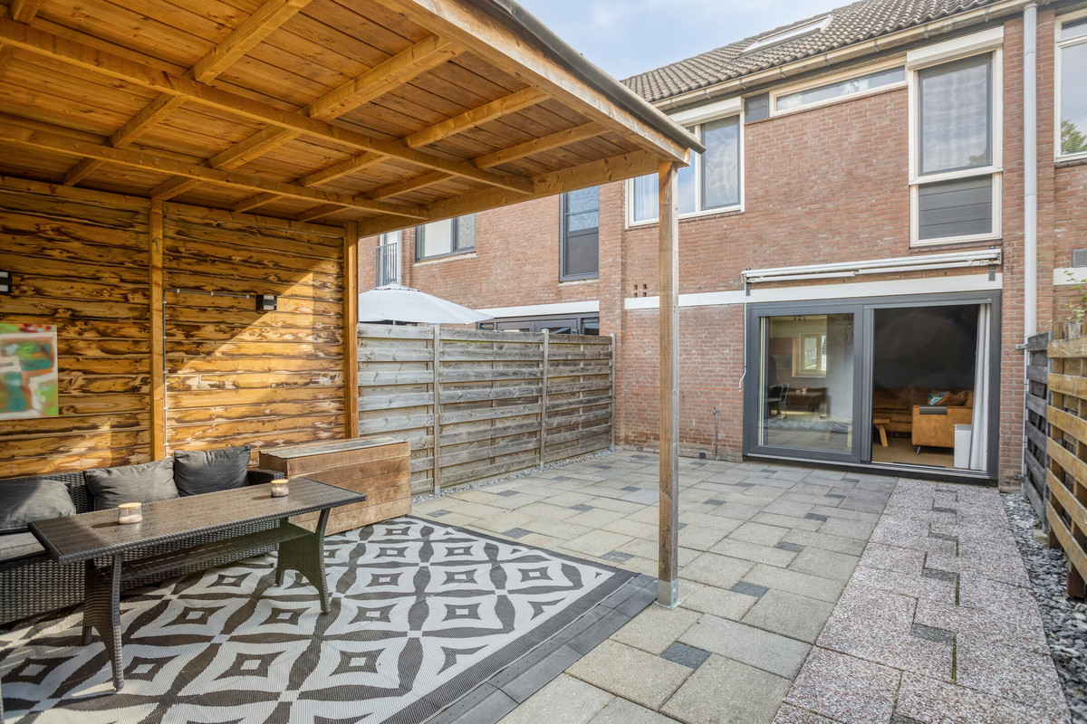 Tussenwoning te koop: Griend 10, Elst
