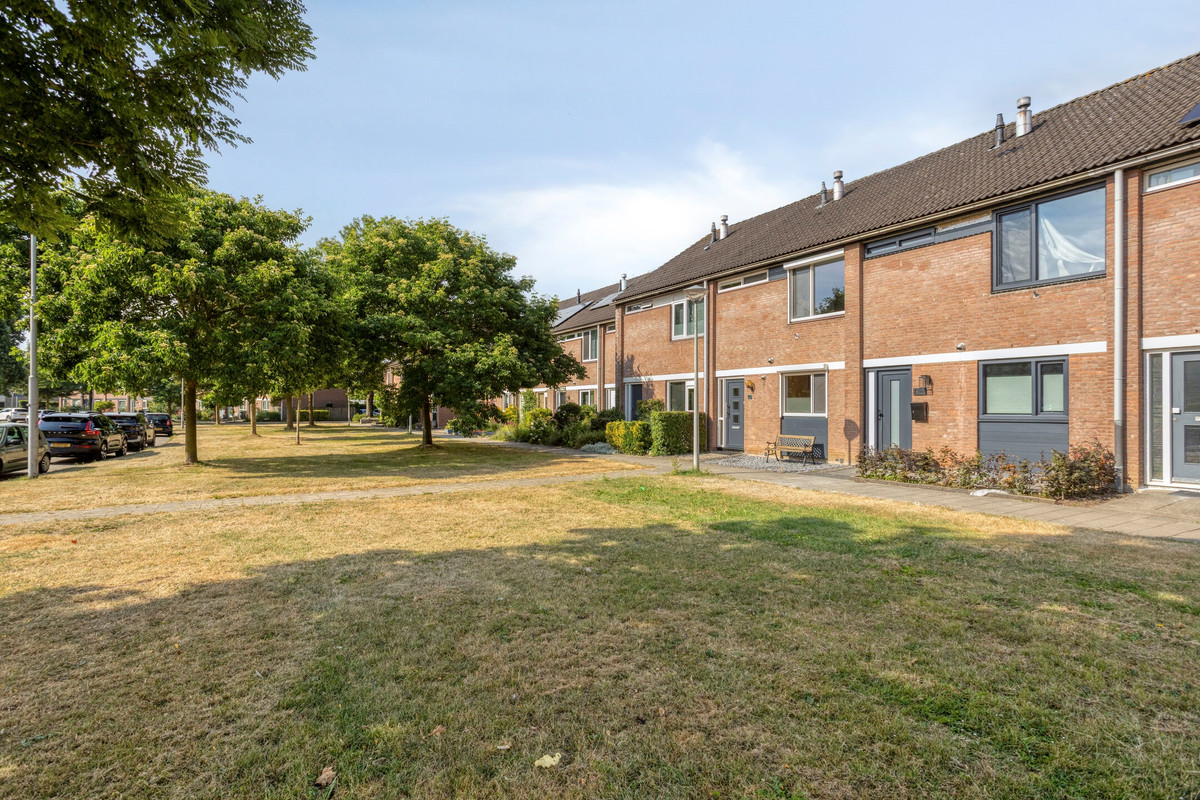 Tussenwoning te koop: Griend 10, Elst