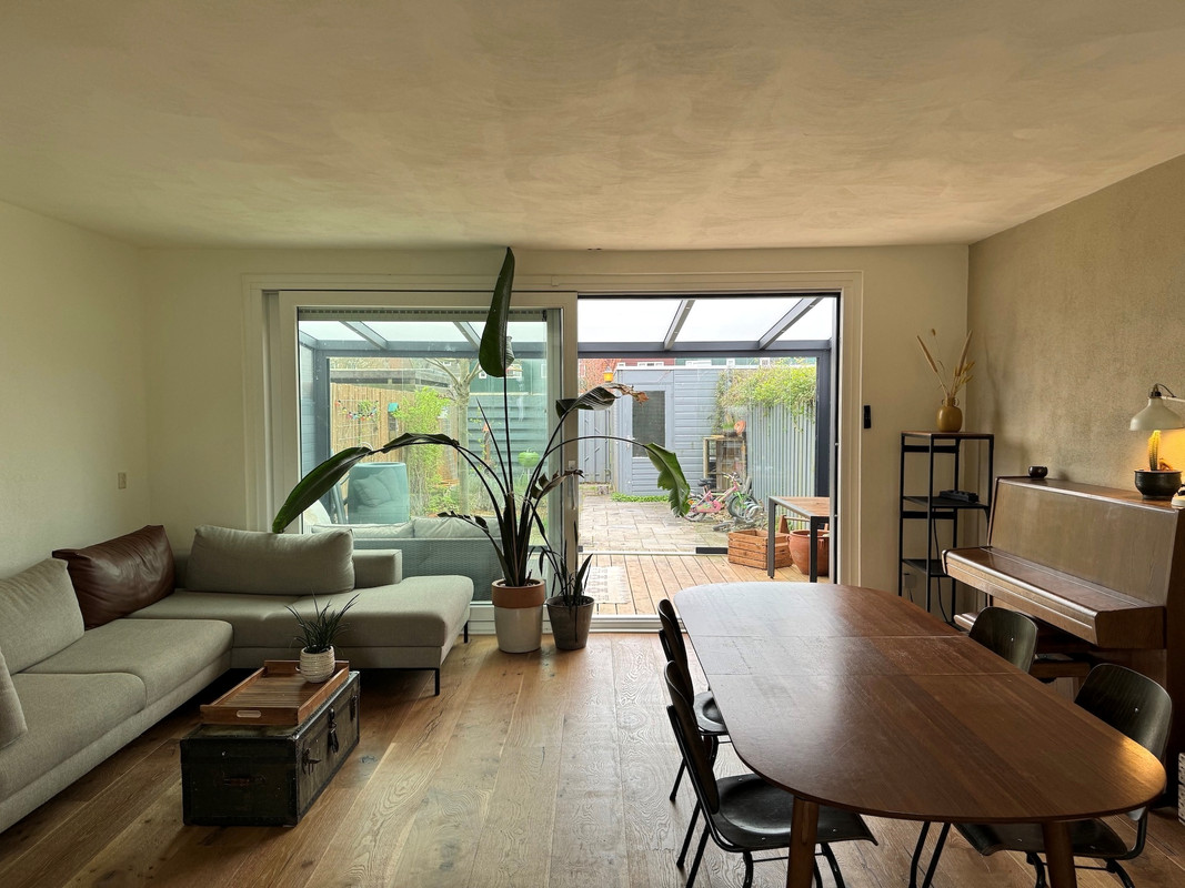 Tussenwoning te huur: Peppengouw 156, Almere
