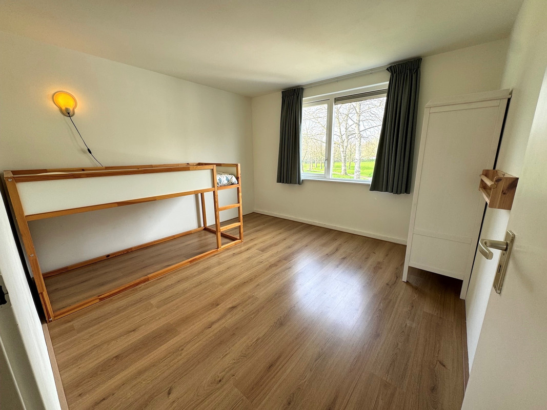 Tussenwoning te huur: Peppengouw 156, Almere
