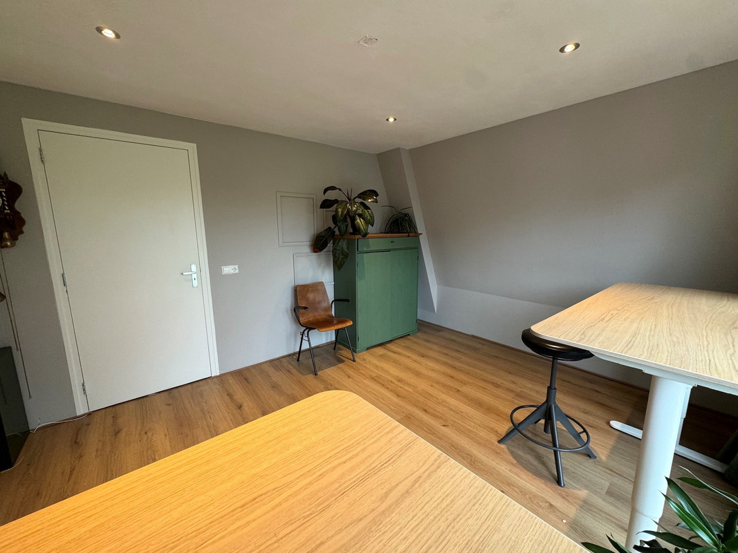 Tussenwoning te huur: Peppengouw 156, Almere