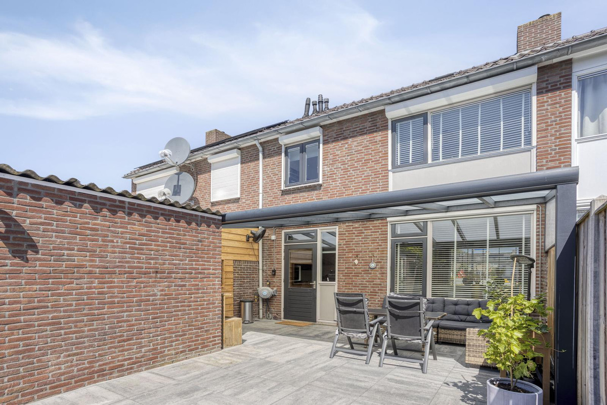 Tussenwoning te koop: Genechtstraat 55, Druten