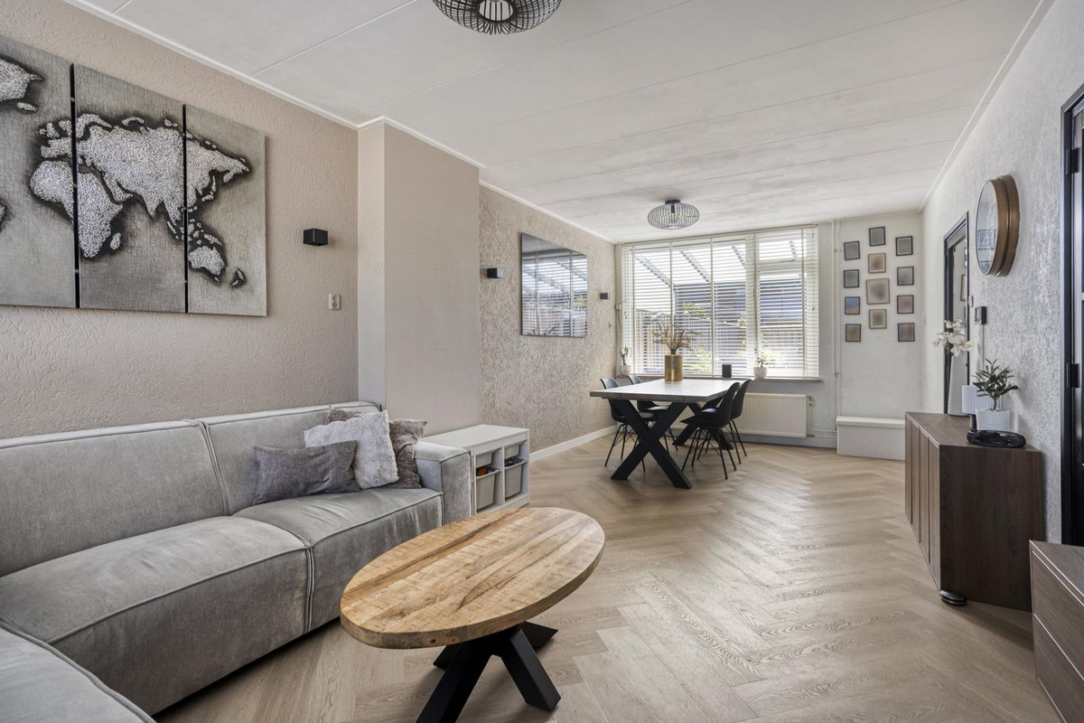 Tussenwoning te koop: Genechtstraat 55, Druten