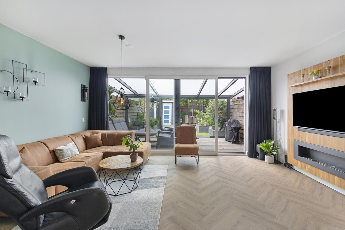 Hoekwoning te koop: Vleeshouwerstraat 1, Alkmaar