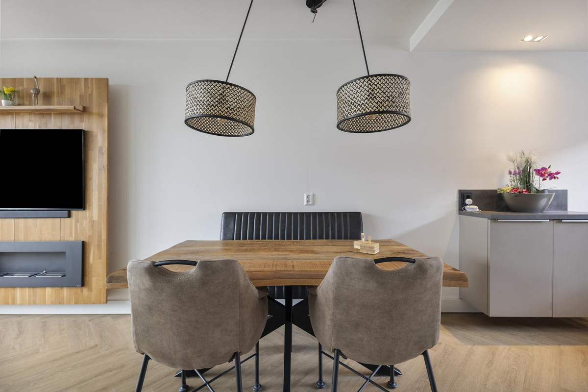 Hoekwoning te koop: Vleeshouwerstraat 1, Alkmaar