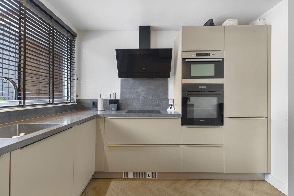 Hoekwoning te koop: Vleeshouwerstraat 1, Alkmaar