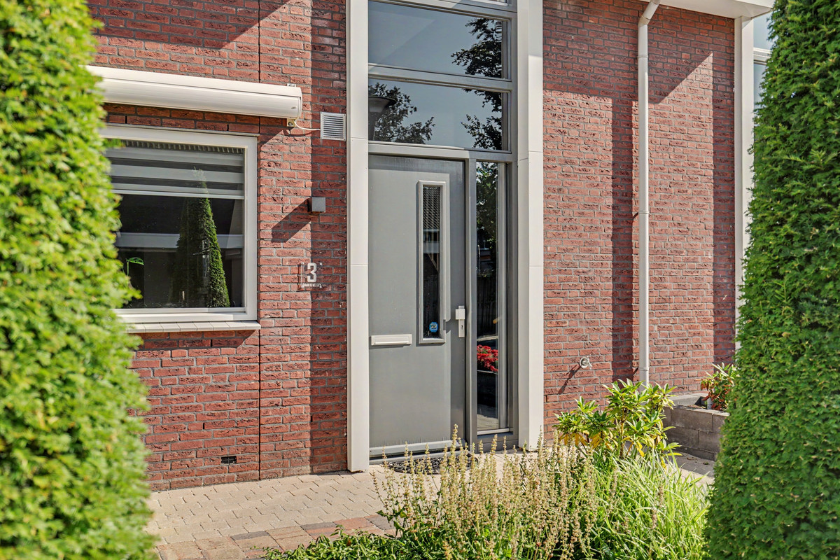 Tussenwoning te koop: Olmenstraat 3, Oudenbosch