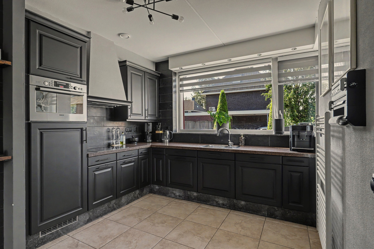 Tussenwoning te koop: Olmenstraat 3, Oudenbosch