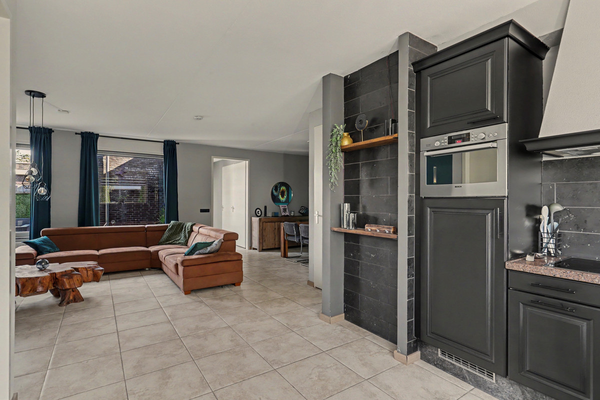 Tussenwoning te koop: Olmenstraat 3, Oudenbosch