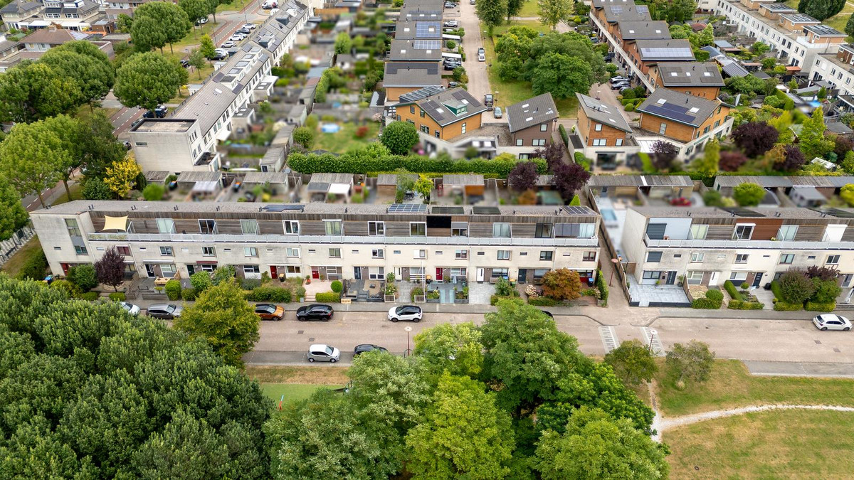 Tussenwoning te koop: Vijfherenlanden 152, Lelystad