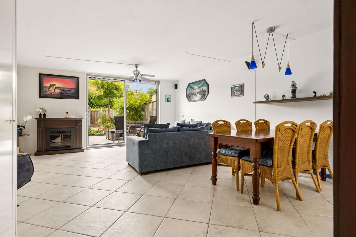 Tussenwoning te koop: Vijfherenlanden 152, Lelystad