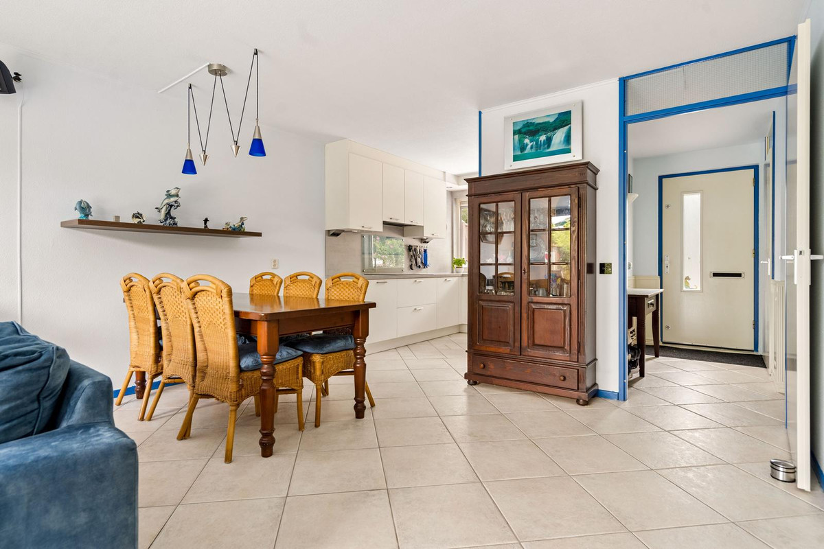 Tussenwoning te koop: Vijfherenlanden 152, Lelystad