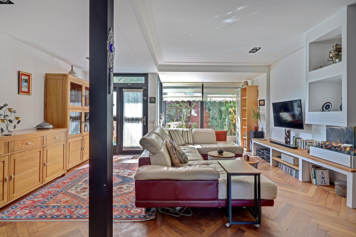 Tussenwoning te koop: Klaverstraat 22, 'S-Gravenhage