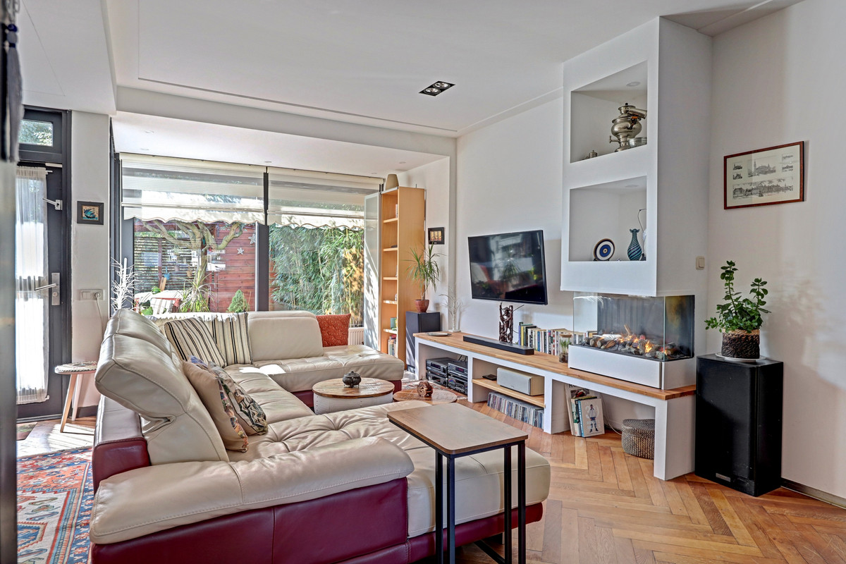 Tussenwoning te koop: Klaverstraat 22, 'S-Gravenhage